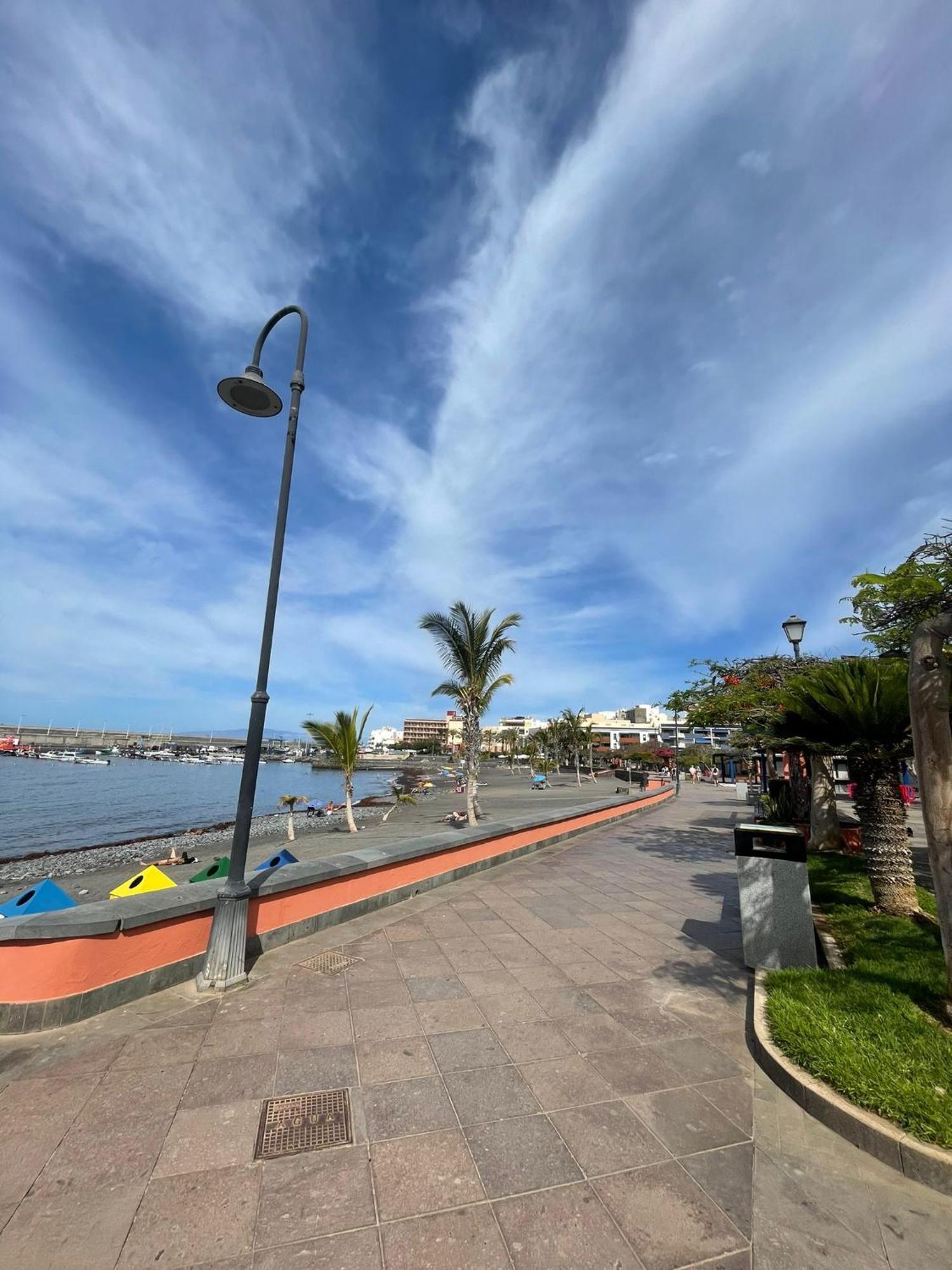 Seaside Paradise - 2 Bedroom Apartment With Ocean Views & Air Conditioning In Playa San Juan Exterior photo